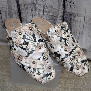 Vince Camuto  Slip-On Mules
